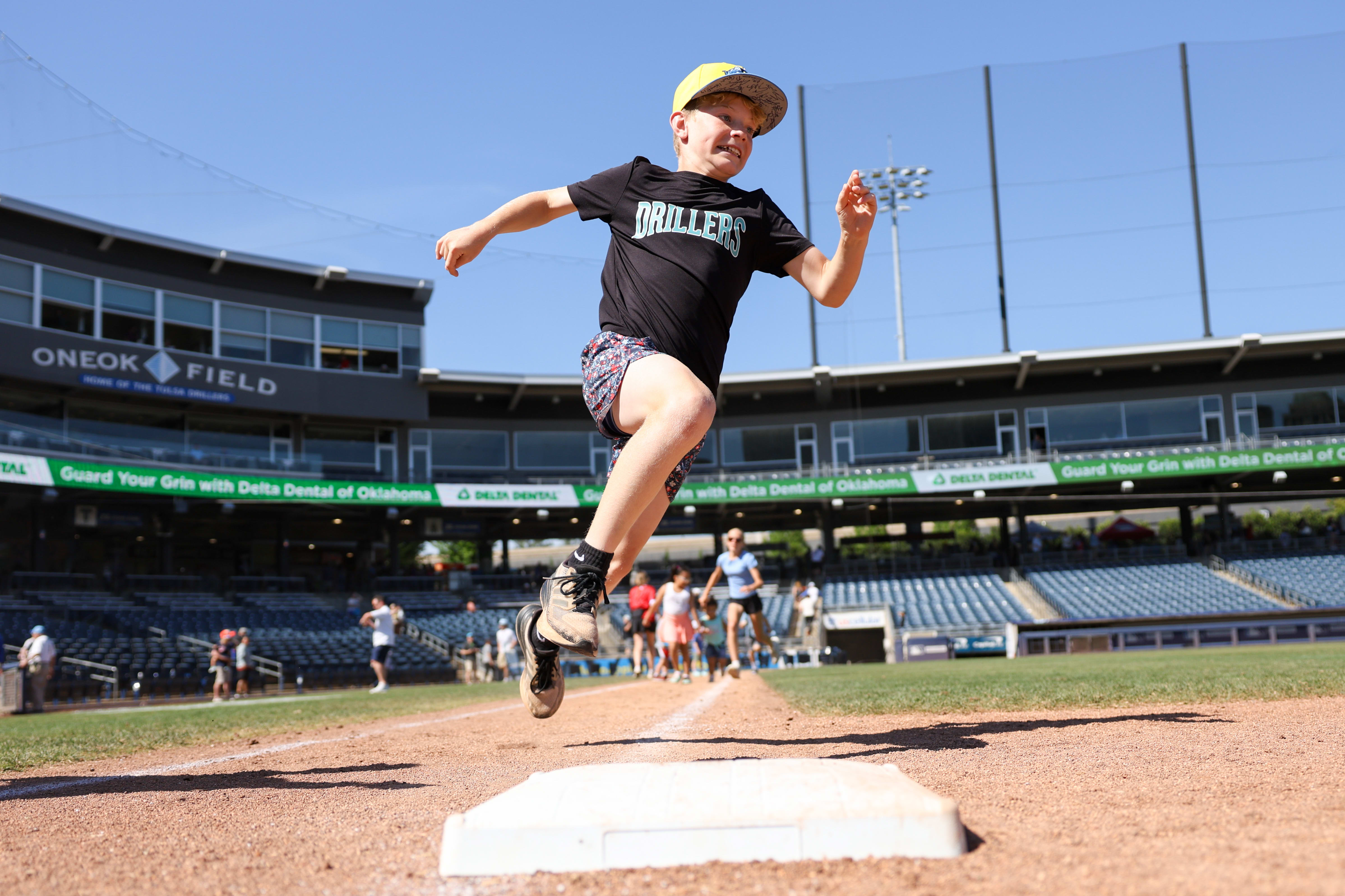 Kids Run the Bases!