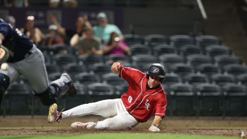 Jonny Farmelo slid home with the go-ahead run in the eighth inning.