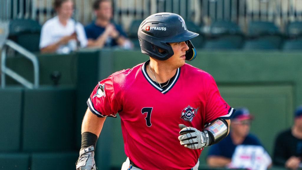 Ryan Ignoffo hit a pair of homers in Pensacola's 10-2 win on Saturday night.