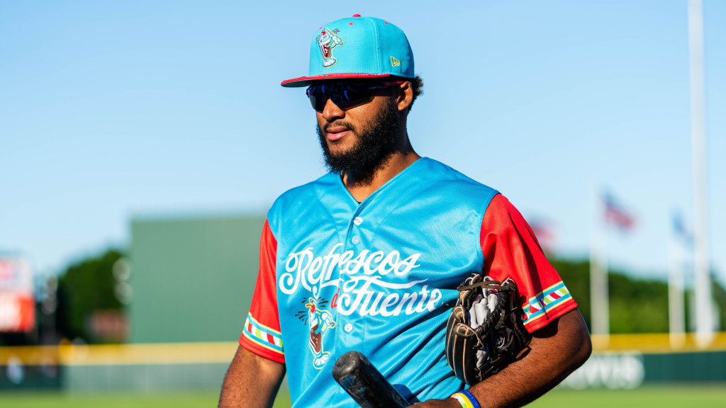 Ambioris Tavarez collected two hits on Saturday.