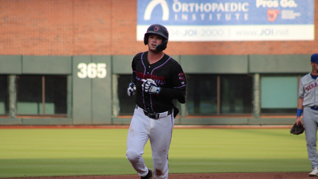 Kemp Alderman slugged his 17th home run of the season in the second inning (Skylar Catherwood/Jacksonville Jumbo Shrimp)