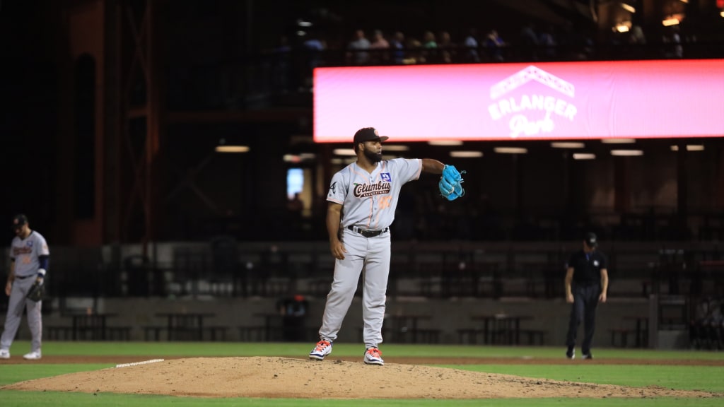 Luis Vargas tossed another scoreless inning of relief on Wednesday night.