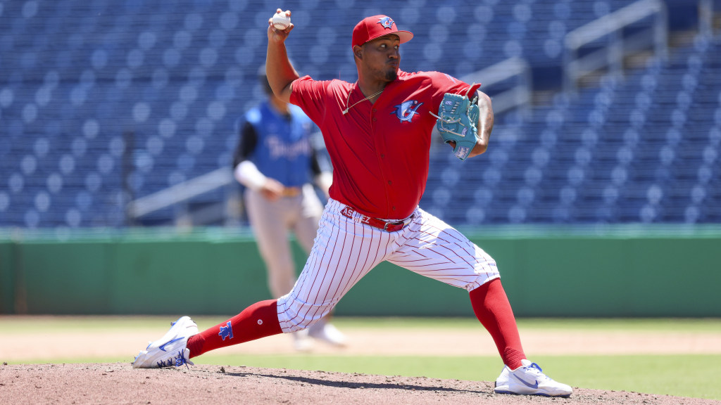 Phillies pitching prospect Giussepe Velásquez fires in a strike during a shutout frame for the Clearwater Threshers.