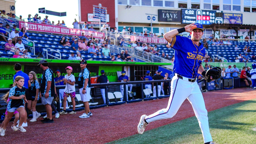 Jay Beshears and Blue Wahoos teammates have overcome rough first month of season to be part of free-for-all in first half divisional race.