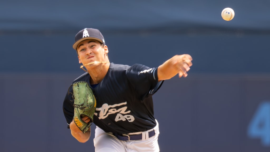 Alex Walsh made his professional debut on Sunday afternoon and recorded the final five outs in the loss to Amarillo.