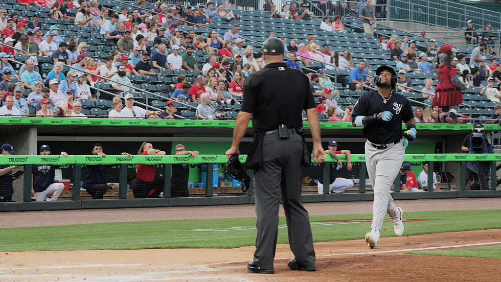 Yanquiel Fernández hit his 20th home run of the year in Wednesday's loss.