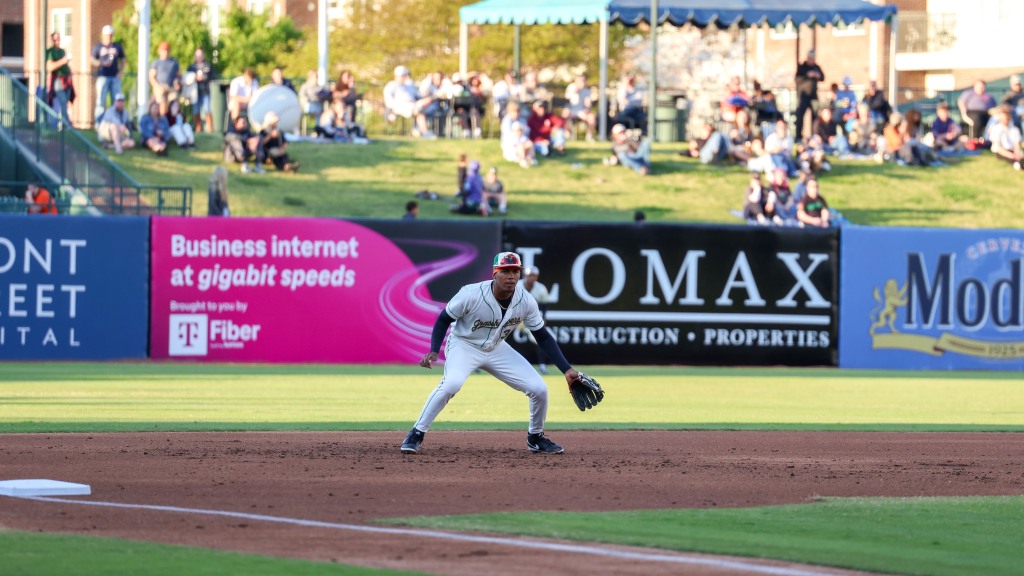 Infielder, Jhonny Severino