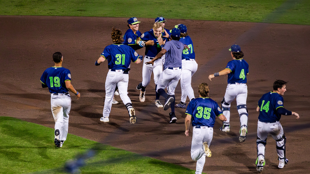 'Burgers celebrate Hanson walkoff.