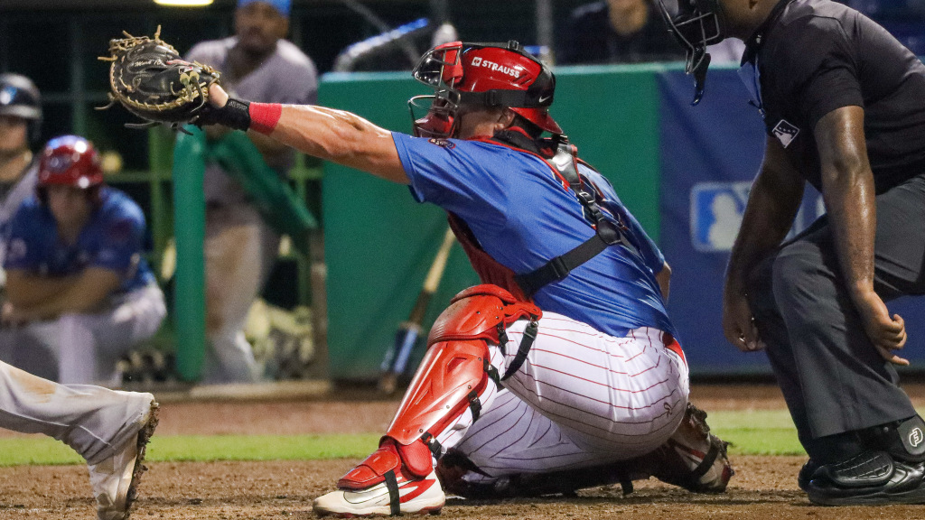 Phillies 2026 sixth-rounder Macon Winslow makes a play behind the plate in his first professional season.