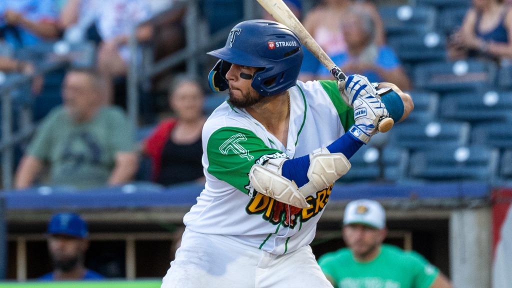 Nelson Quiroz delivered one of three home runs for Tulsa in its 4-1 win over Arkansas Friday night.