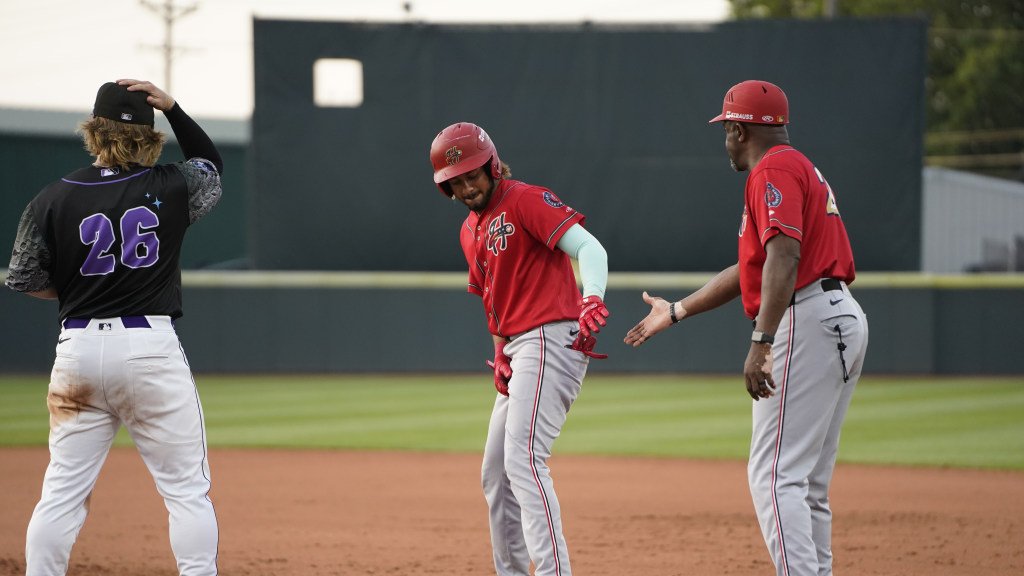 Kervin Pichardo singled for one of the Sens' six hits in the loss