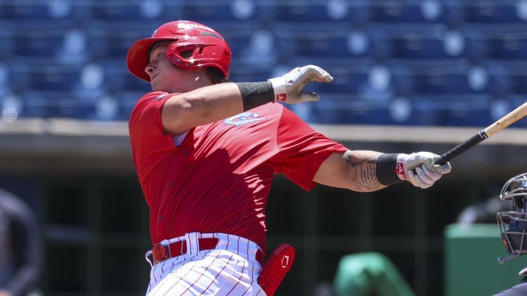 Phillies 16th-round pick Matt Quintanar connects on a hit during a win for the Clearwater Threshers.