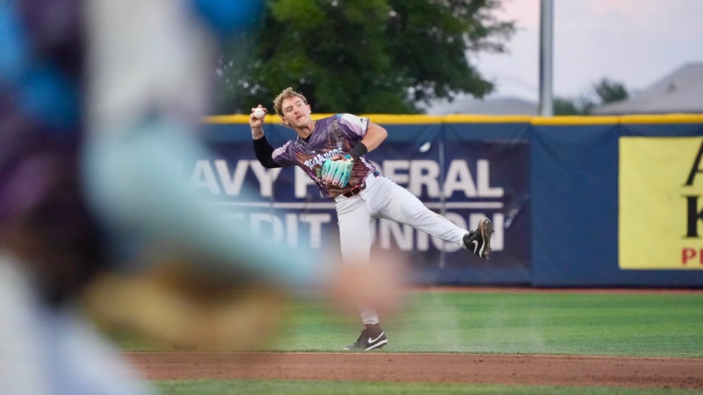Gage Miller went 3-for-3 on Friday night against the Clingstones.