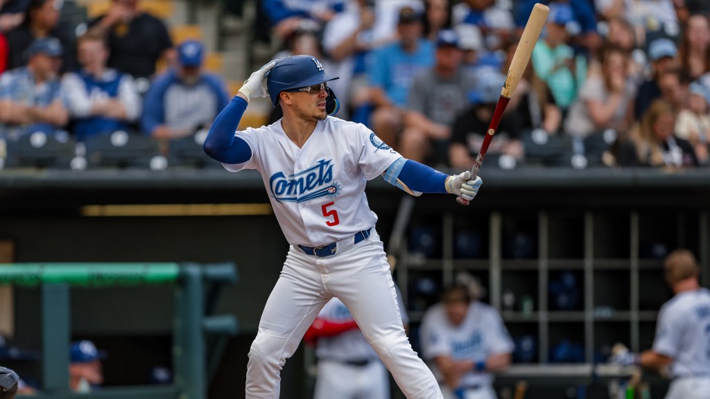 Comets left fielder Kiké Hernández hit a solo home run while on rehab assignment.