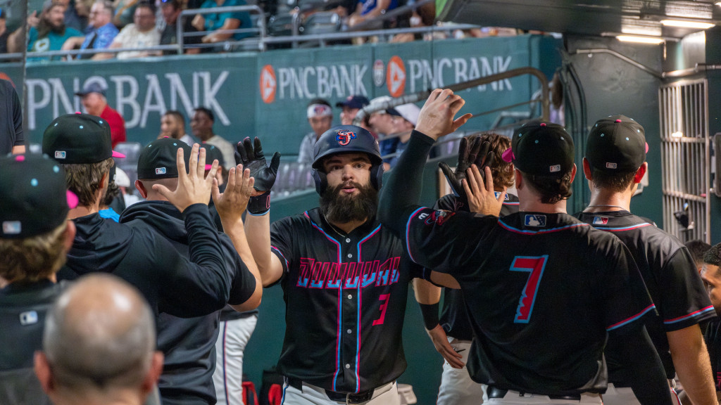 Matthew Etzel hit a go-ahead home run on Saturday in Durham. (Wyatt Lucovsky/Jacksonville Jumbo Shrimp)