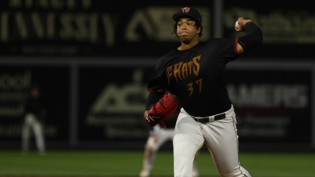 Wande Torres on the mound against the Quad Cities River Bandits on April 30, 2026.