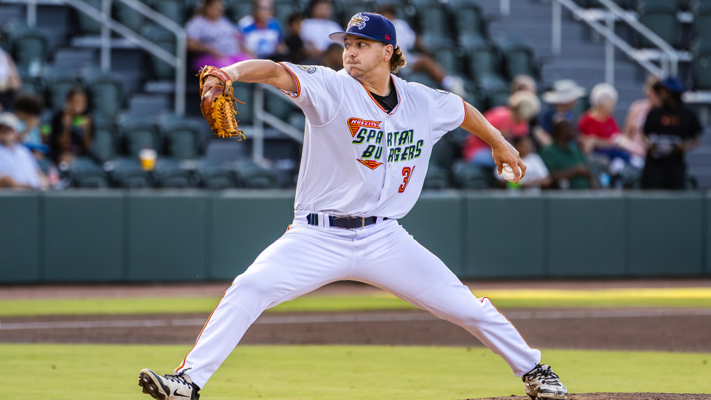 Ben DeTaeye delivers another pitch.