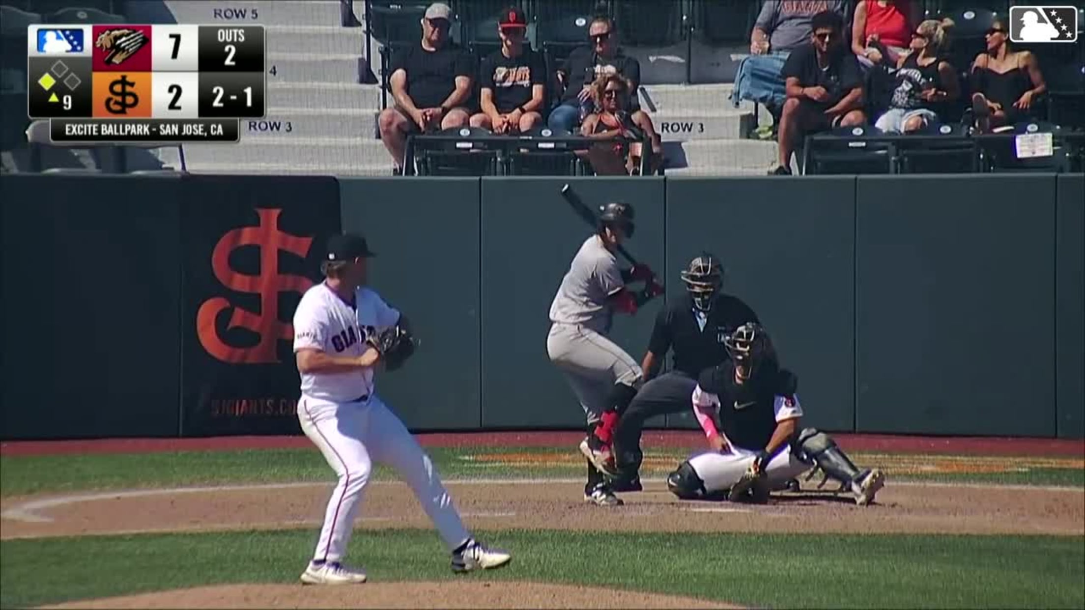 Jack O'Dowd singles on a sharp line drive to right fielder Cam Maldonado. Luis Mendez scores.