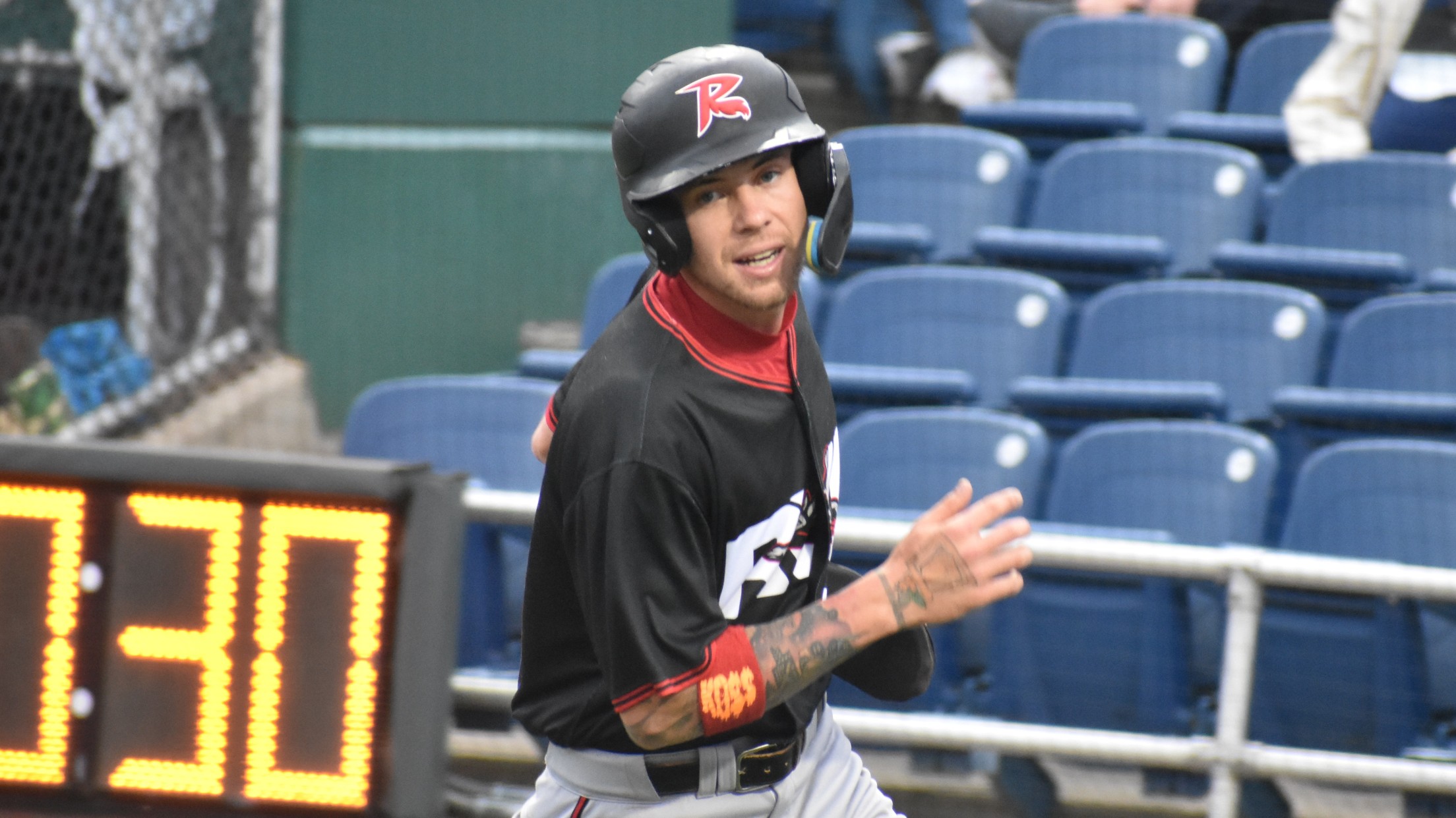 Squirrels squander six-run lead, fall in extras | MiLB.com