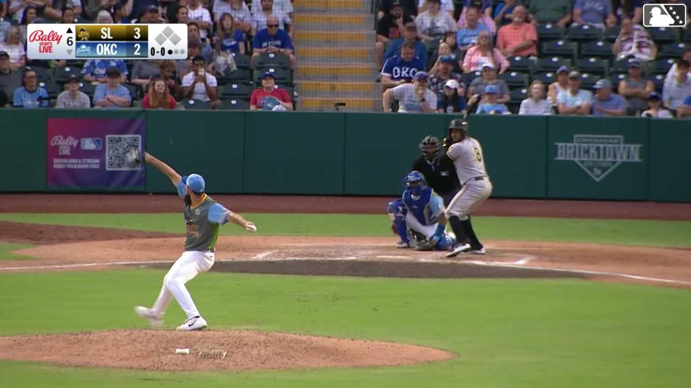 Jeimer Candelario homers (3) on a fly ball to left center field.