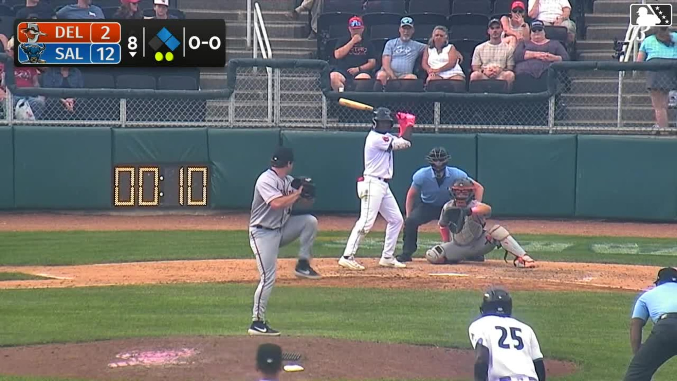 J.D. Hennen In play, run(s) to Skylar King
