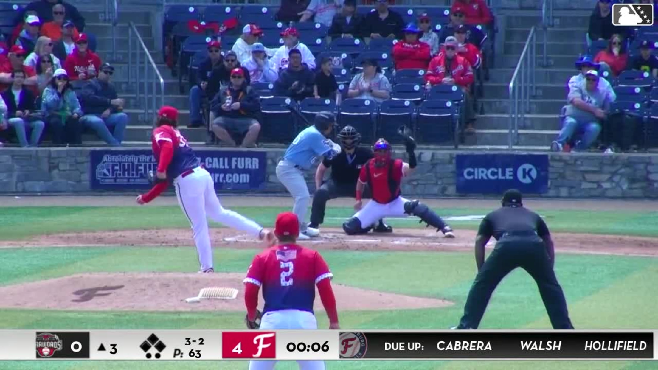 Daniel Flames walks. Yolfran Castillo scores. Marcos Torres to 3rd. Deward Tovar to 2nd.