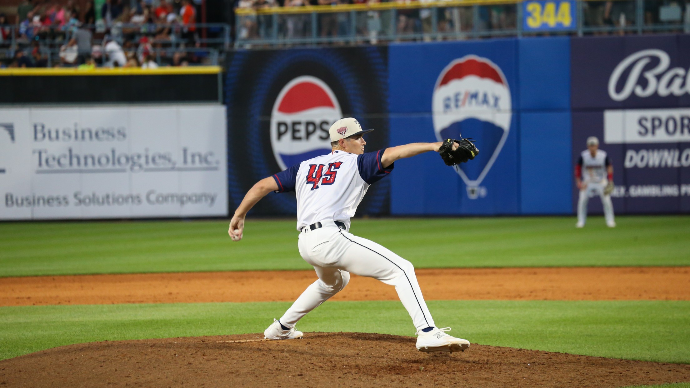 Mud Hens' 9th inning rally falls short in 7-5 loss to the Indians ...