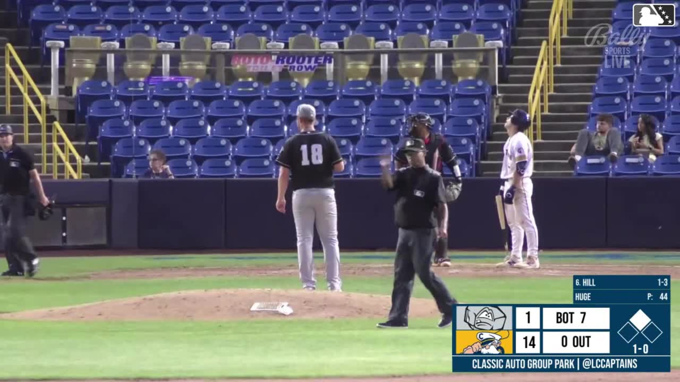 Nolan Schubart doubles (5) on a sharp line drive to left fielder Myles Naylor. Jace LaViolette scores. Dean Curley scores. Aaron Walton scores.