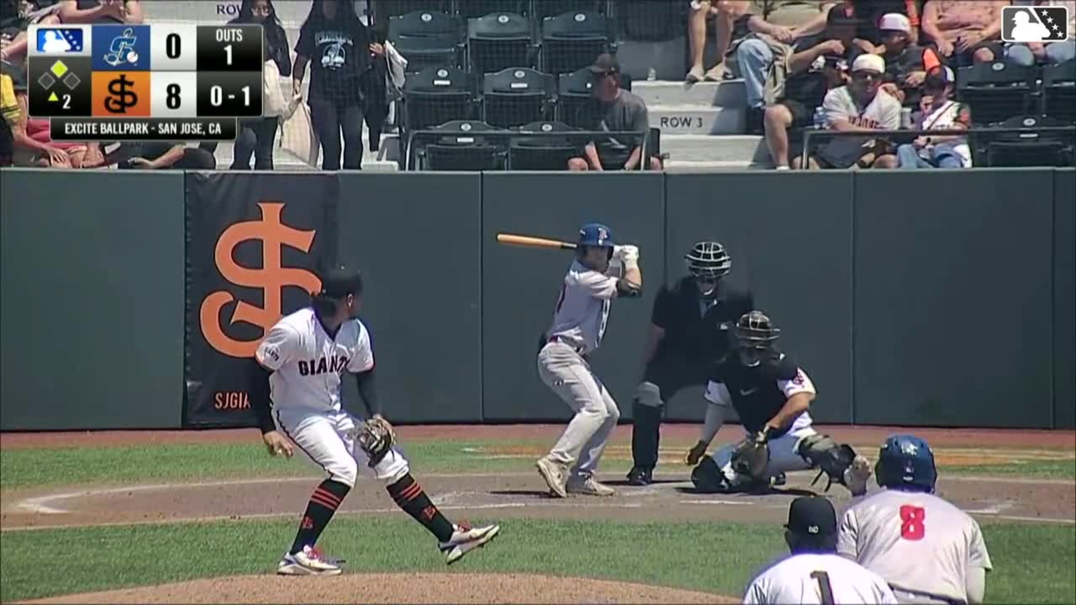 Max Durrington homers (1) on a fly ball to left center field. Shotaro Morii scores.