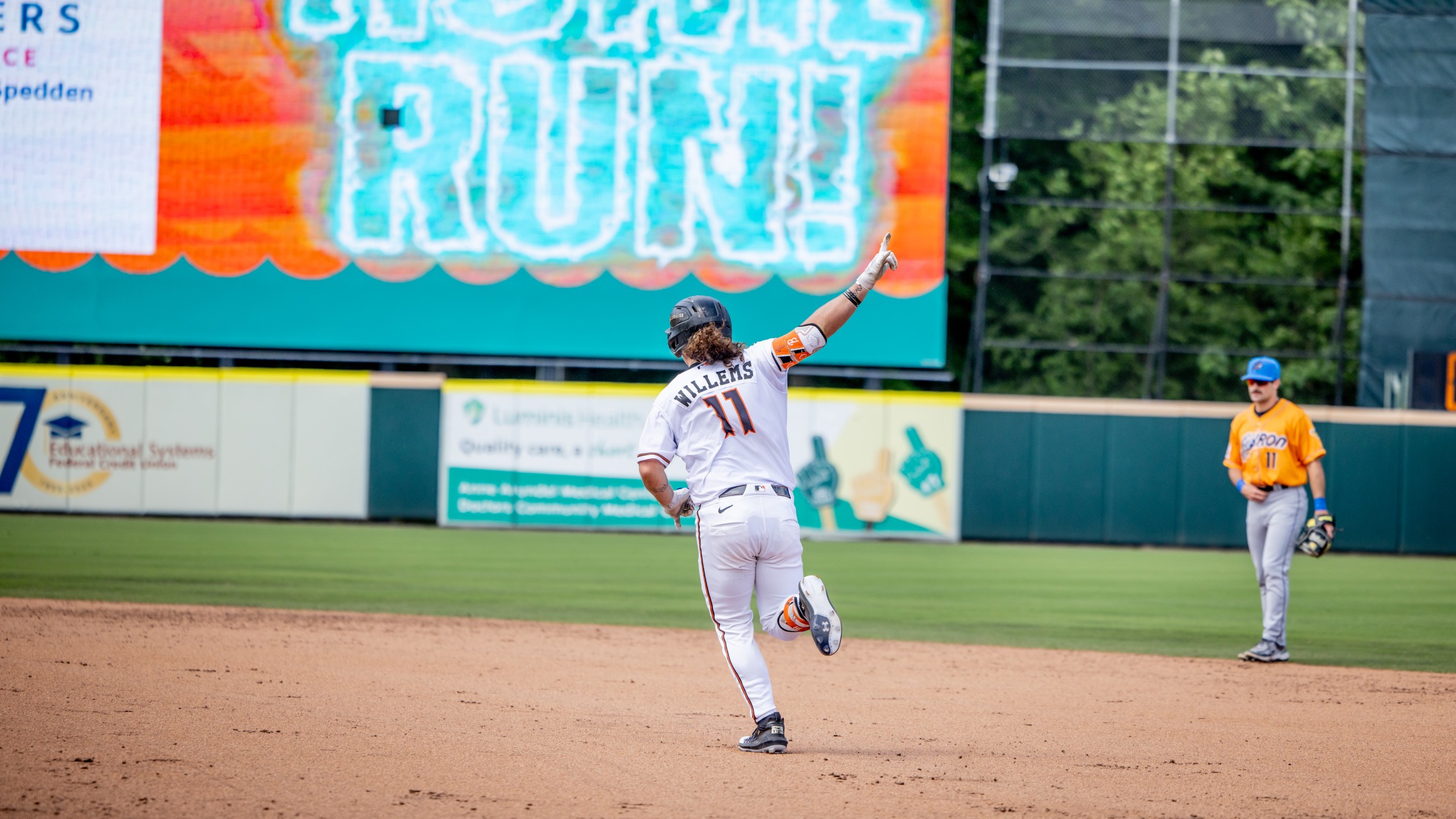 Baysox bats explode in series finale win