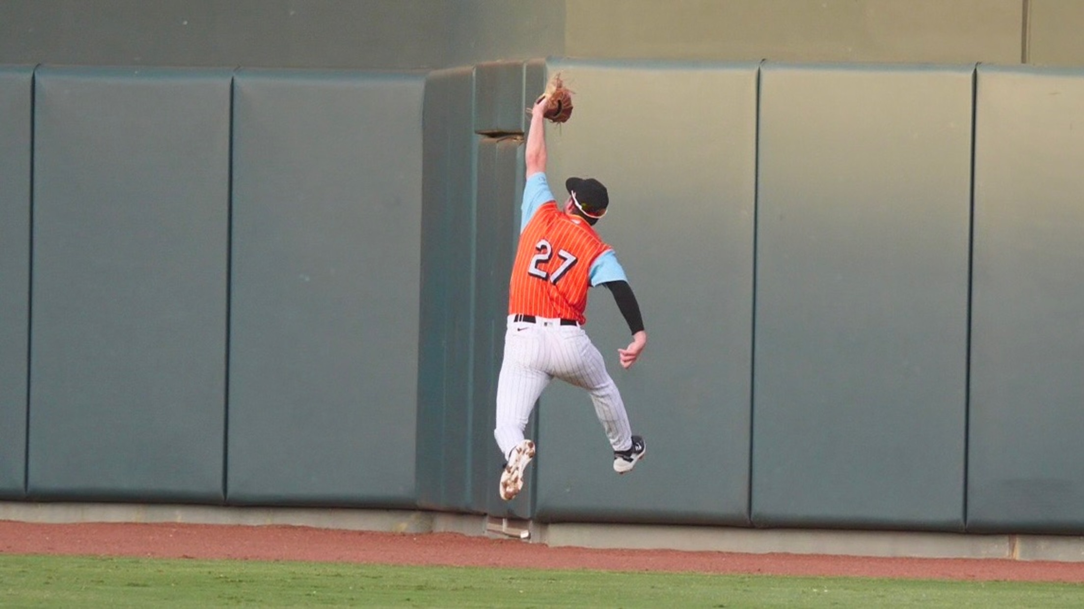 New-Look Dash Fall 6-5 in Series Opener | MiLB.com
