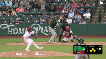 Joseilyn Gonzalez Ball to Carlos Sanchez