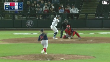 Reidis Sena Ball to Jackson Castillo