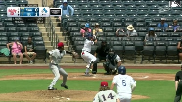 Kole Myers doubles (3) on a fly ball to center fielder Sam Kulasingam. Jake Gelof scores. Chris Newell to 3rd.