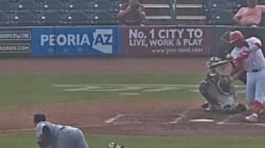 Alfredo Duno's RBI double