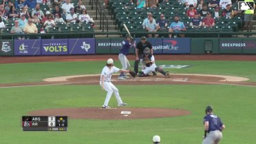Nolan Kingham In play, run(s) to Sterlin Thompson