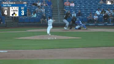 Dash Albus Ball to Rodney Green Jr.