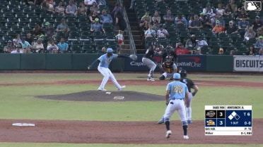 Gary Gill Hill In play, run(s) to Darrien Miller