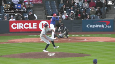 Carter Cunningham triples (2) on a ground ball to right fielder Randy De Jesus.