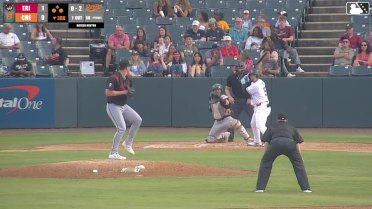 Yohel Pozo singles on a ground ball to right fielder Patrick Lee. Willy Vasquez scores. Aron Estrada to 2nd.
