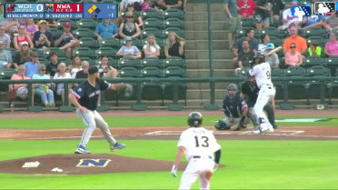 Chris Vallimont In play, run(s) to Daniel Vazquez