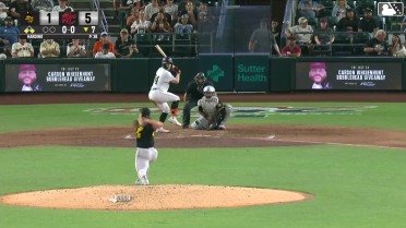 Will Brennan out on a sacrifice fly to left fielder Yolmer Sánchez. Nate Furman scores.
