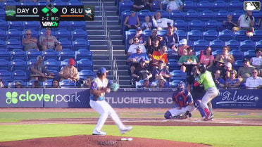 Jonathan Jimenez In play, run(s) to Bernard Moon