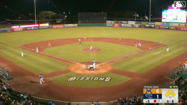 Braedon Karpathios doubles (20) on a line drive to center fielder Pedro Pineda. Luis Verdugo scores. Wyatt Hoffman scores. Brendan Durfee to 3rd.