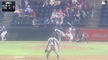 Kevyn Castillo doubles (2) on a sharp line drive to center fielder Korbyn Dickerson. Harold Coll scores.