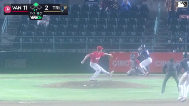 Kendrey Maduro singles on a ground ball to center fielder Jake Casey. Jorge Ruiz scores.