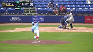 Edgleen Perez singles on a ground ball to center fielder Blaine Bullard. Jhostynxon Garcia scores. Eddie King Jr. to 3rd.