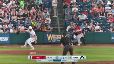 Mike Jarvis hits a sacrifice bunt. Enmanuel Valdez scores. Shawn Ross to 2nd. Mike Jarvis to 1st.