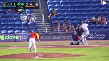 Esmil Valencia doubles (2) on a ground ball to left fielder AJ Salgado. Echedry Vargas scores. Emilio Barreras scores.