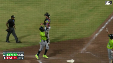 Wuilfredo Antunez's second homer of the game 